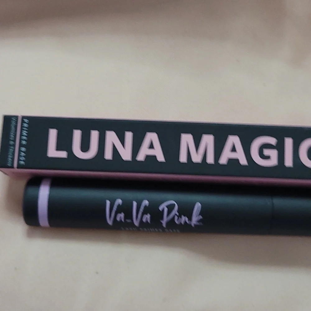 Pink Mascara